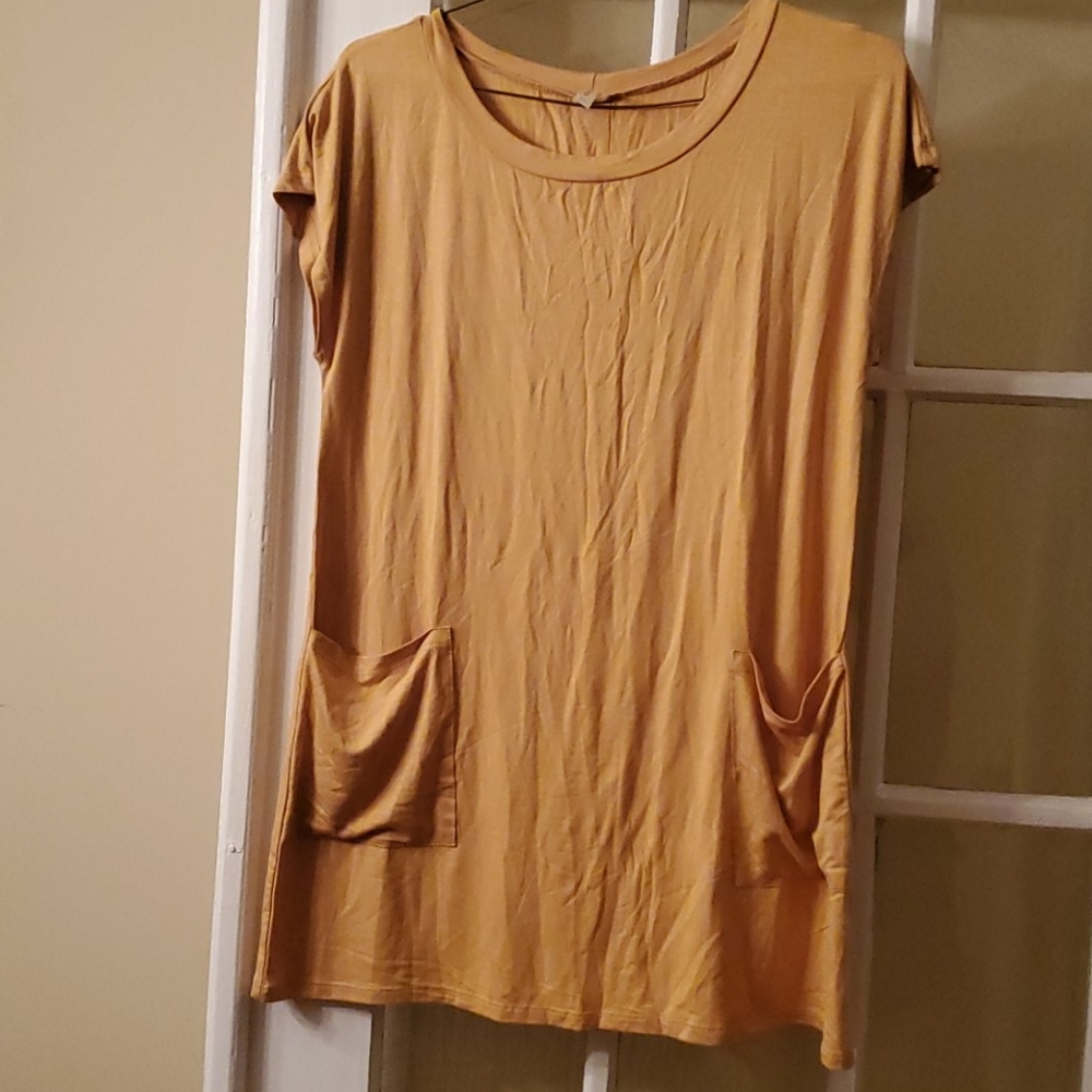 Emerald button back tee shirt dress